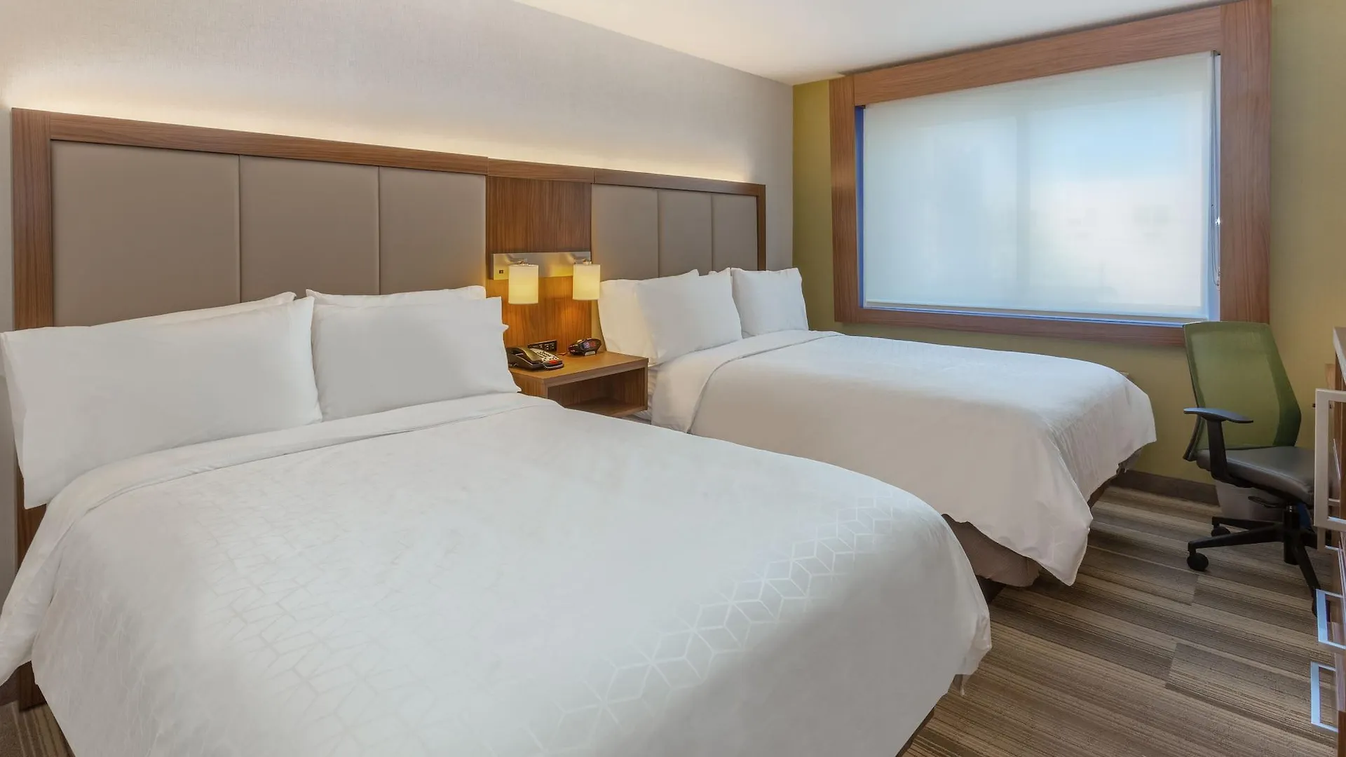 Holiday Inn Express Laguardia Airport, An Ihg Hotel New York 3*,