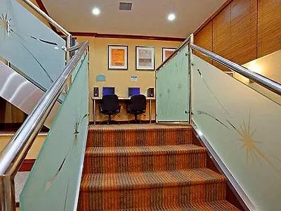 Holiday Inn Express Laguardia Airport, An Ihg Hotel New York United States