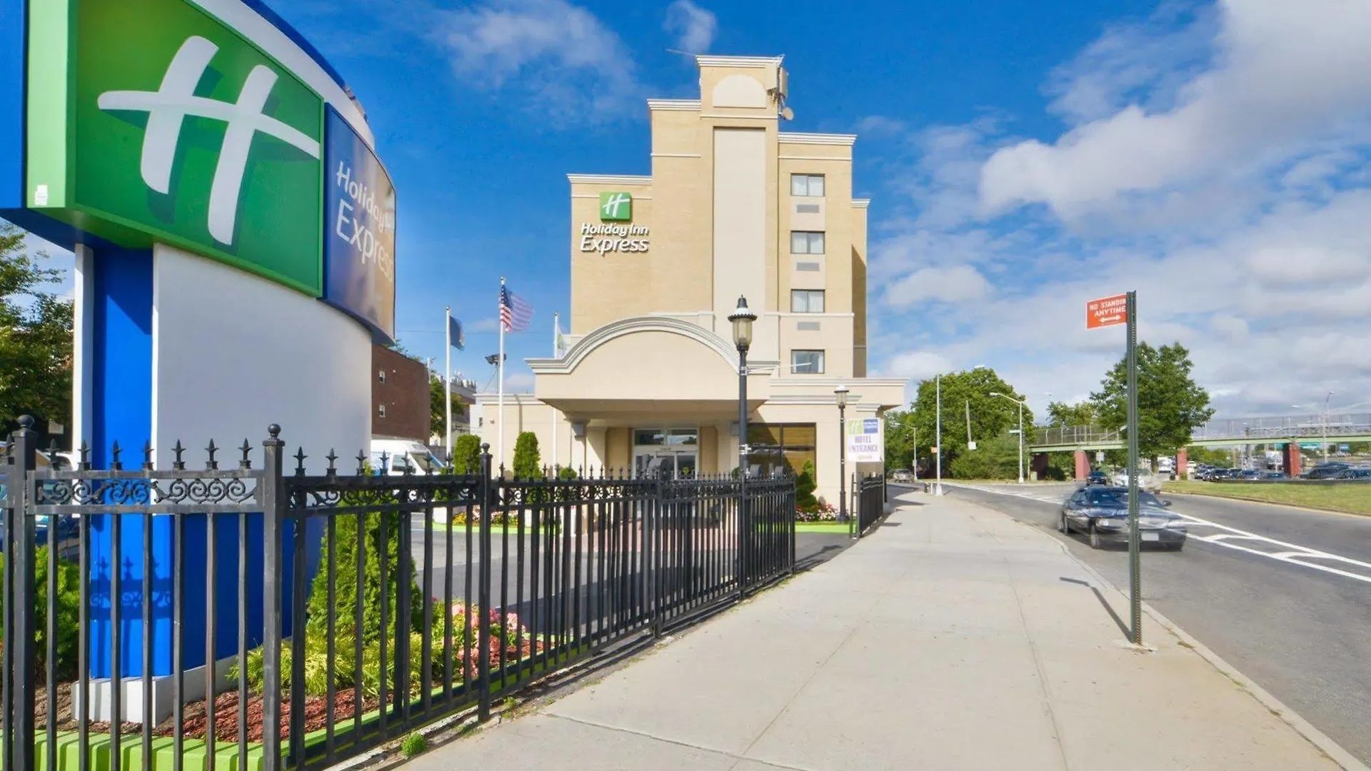 Holiday Inn Express Laguardia Airport, An Ihg Hotel New York