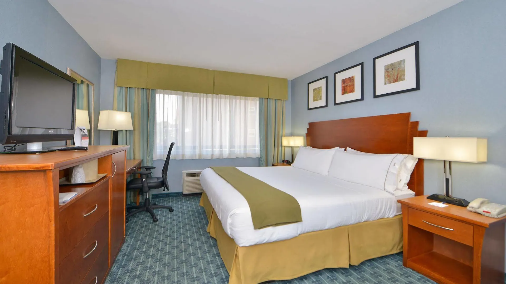 Holiday Inn Express Laguardia Airport, An Ihg Hotel New York 3*,